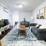39-2 Renovated 3Br