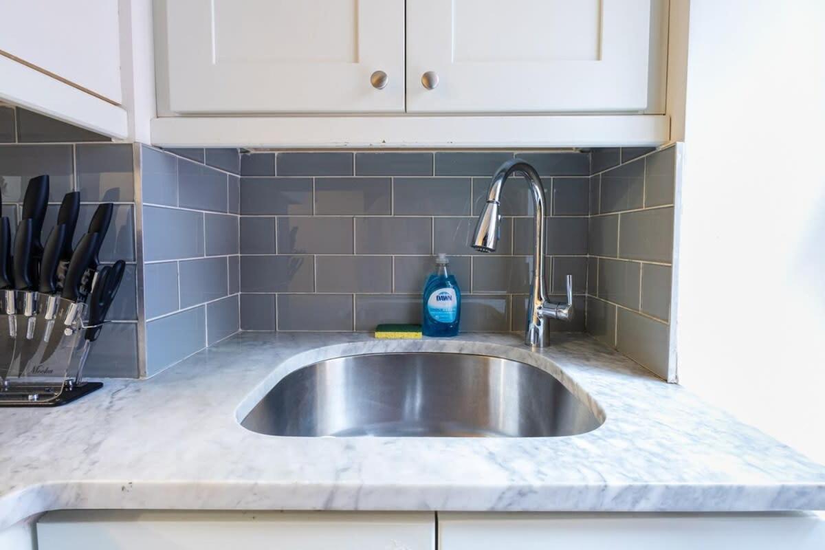 39-2 Renovated 3br * New York