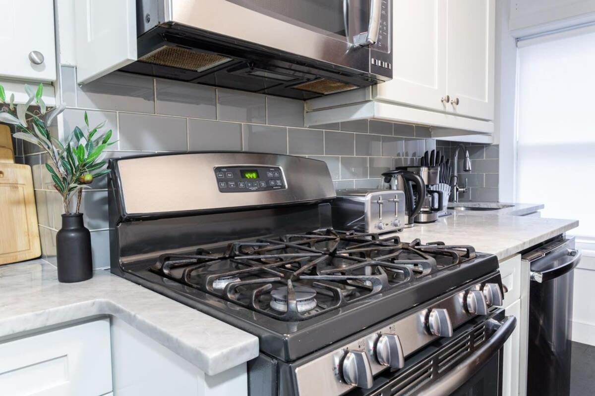 39-2 Renovated 3br Apartment